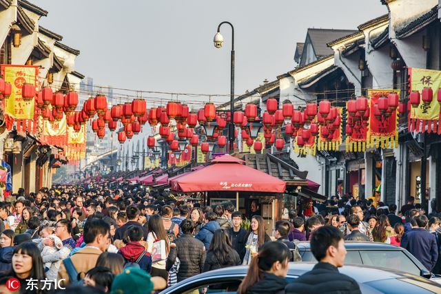 杭州河坊街人满为患